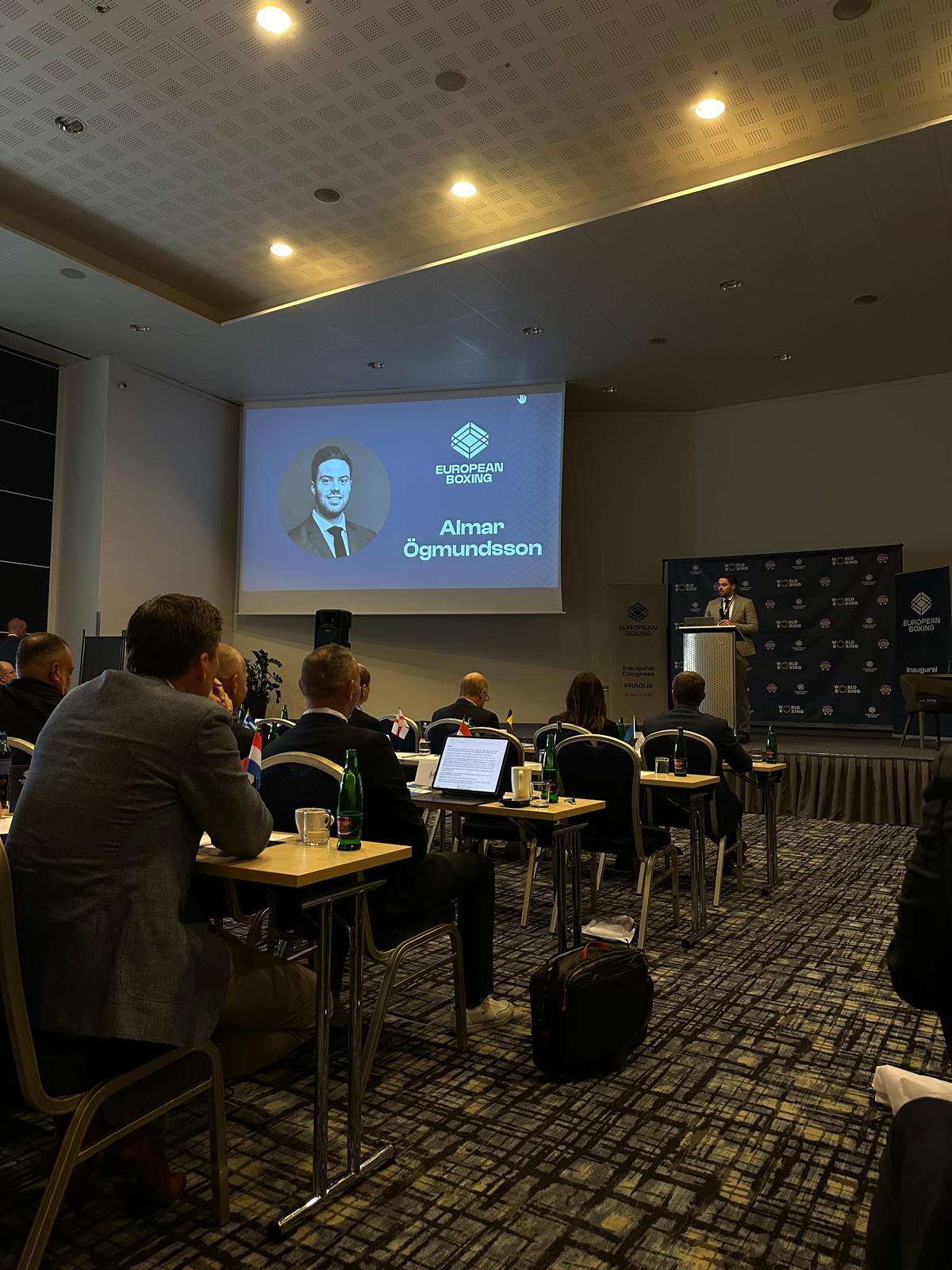 Almar Ögmundsson á fyrsta aðalfundi Evrópska hnefaleikasambandsins í Prag